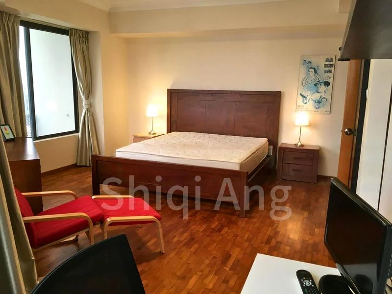 INTERNATIONAL PLAZA 2