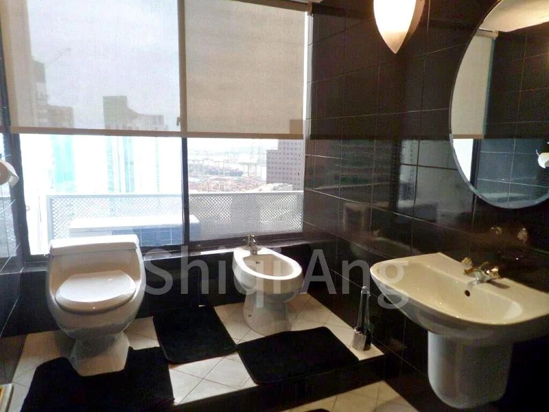 INTERNATIONAL PLAZA 5