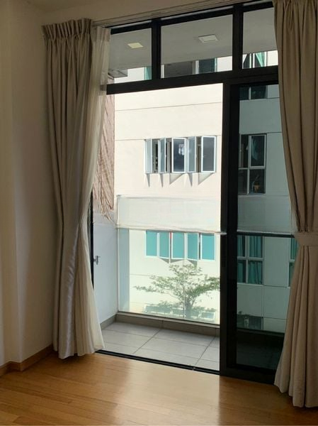 THE SERENNO 9