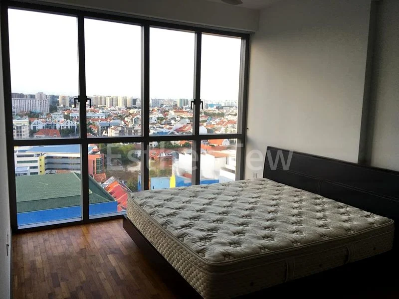 THE SHORE RESIDENCES 4