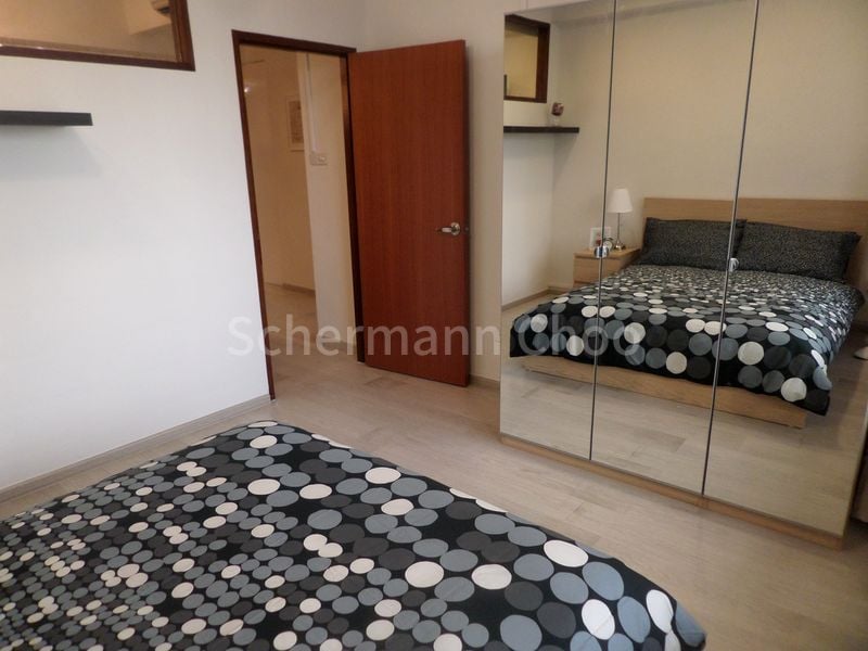 INTERNATIONAL PLAZA 13