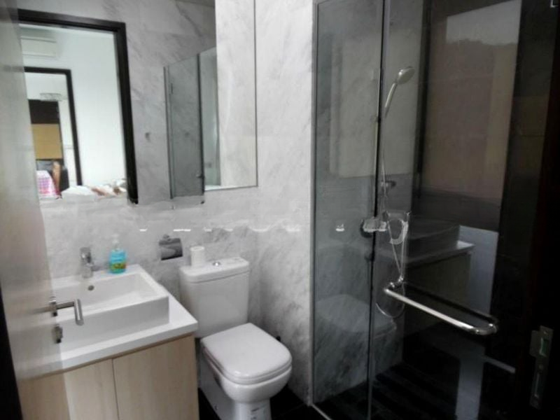 HARBOUR SUITES 8