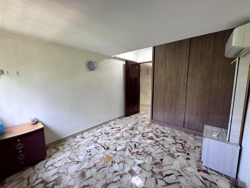 BT BATOK WEST AVE 8 15