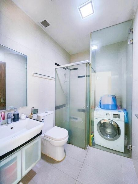 SUITES @ PAYA LEBAR 3