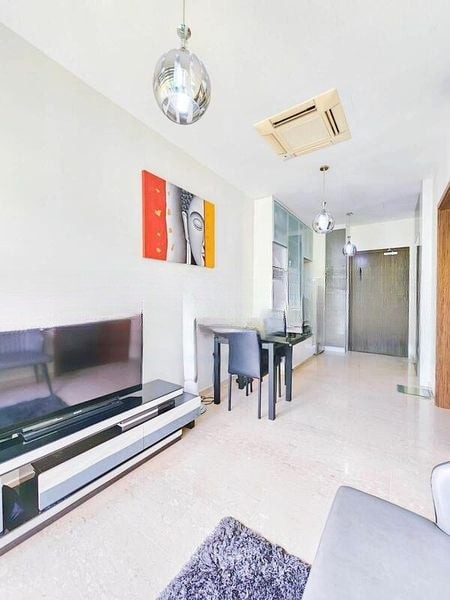 SUITES @ PAYA LEBAR 4