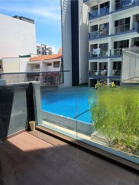 SUITES 28 1