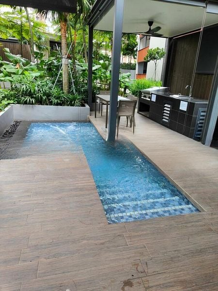 RIVERFRONT RESIDENCES 11