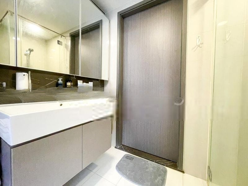 Q BAY RESIDENCES 14