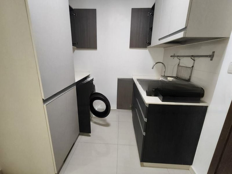 SUITES 28 4
