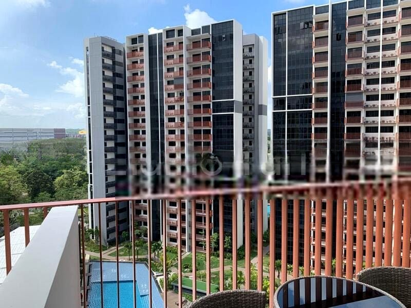 RIVERFRONT RESIDENCES 5