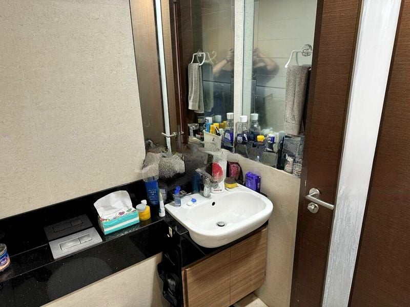 CENTRA LOFT 7
