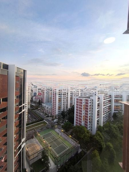 RIVERFRONT RESIDENCES 12