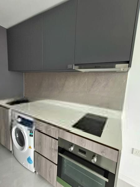 RIVERFRONT RESIDENCES 4