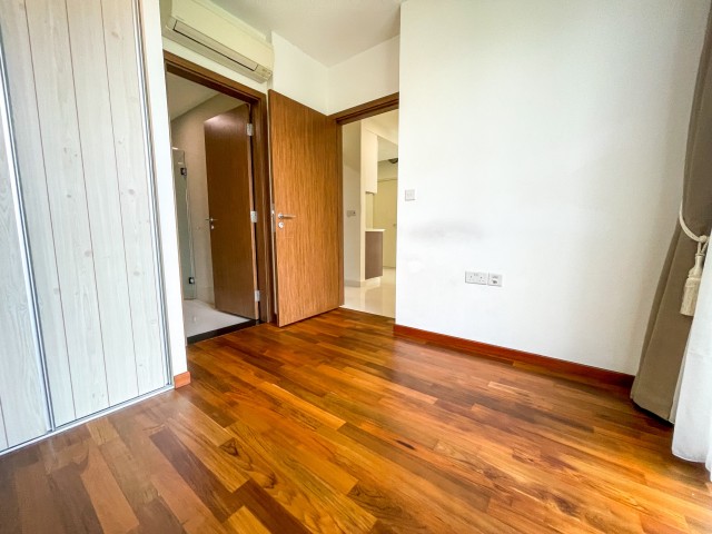 KENSINGTON SQUARE 11