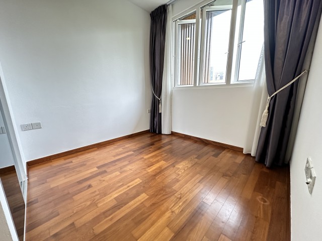 KENSINGTON SQUARE 13