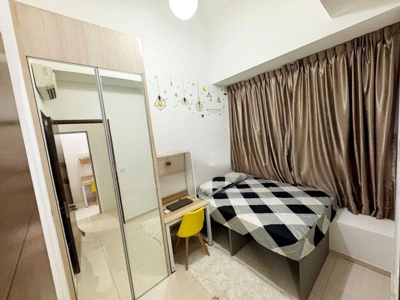 THE PROMENADE@PELIKAT 10