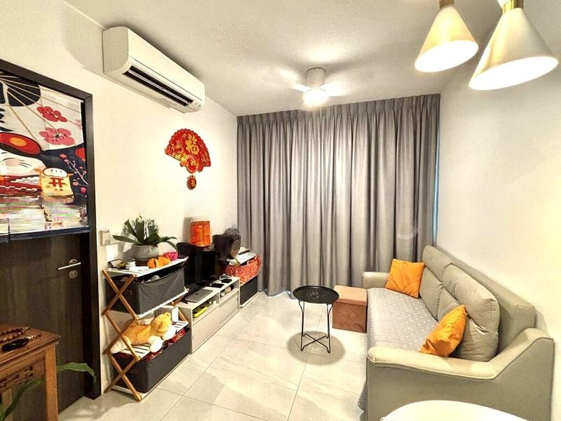 RIVERFRONT RESIDENCES 7