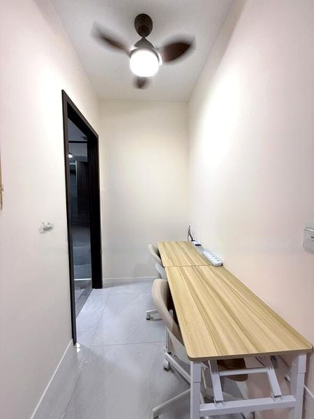 RIVERFRONT RESIDENCES 3