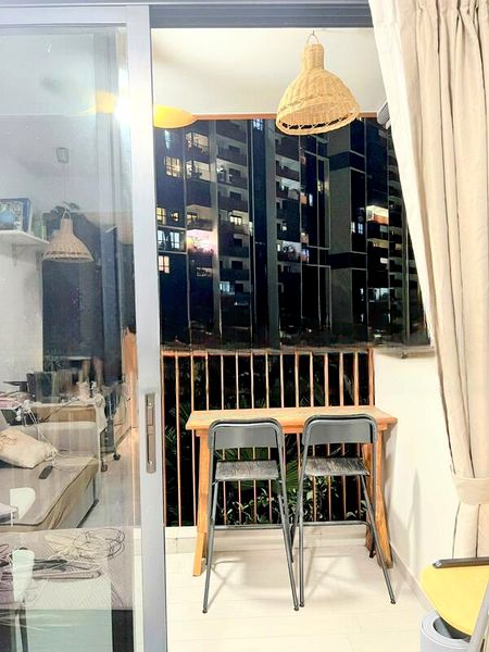 RIVERFRONT RESIDENCES 7