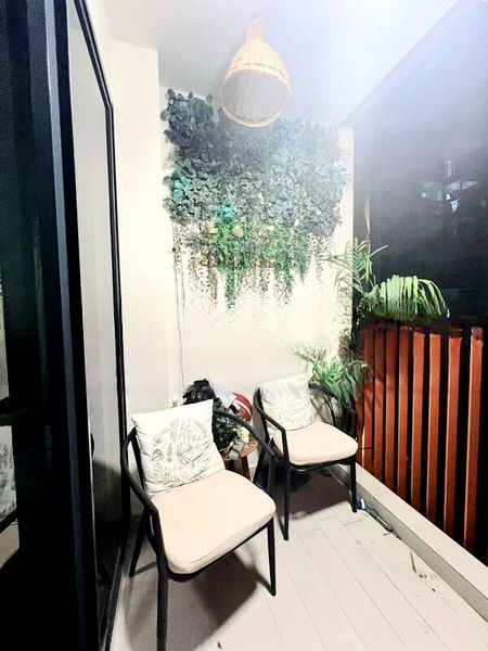 RIVERFRONT RESIDENCES 4