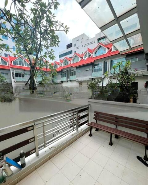 THE ARECA 5