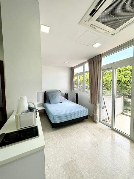 HERITAGE EAST 10