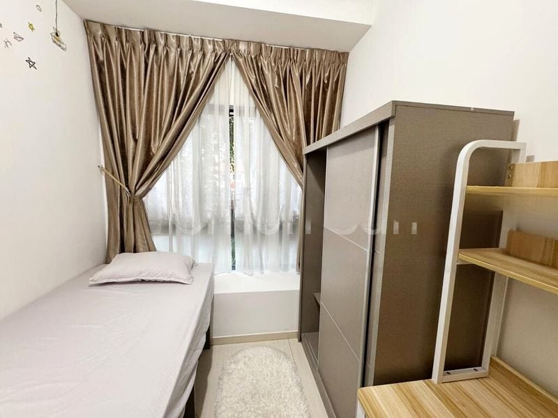 THE PROMENADE@PELIKAT 8