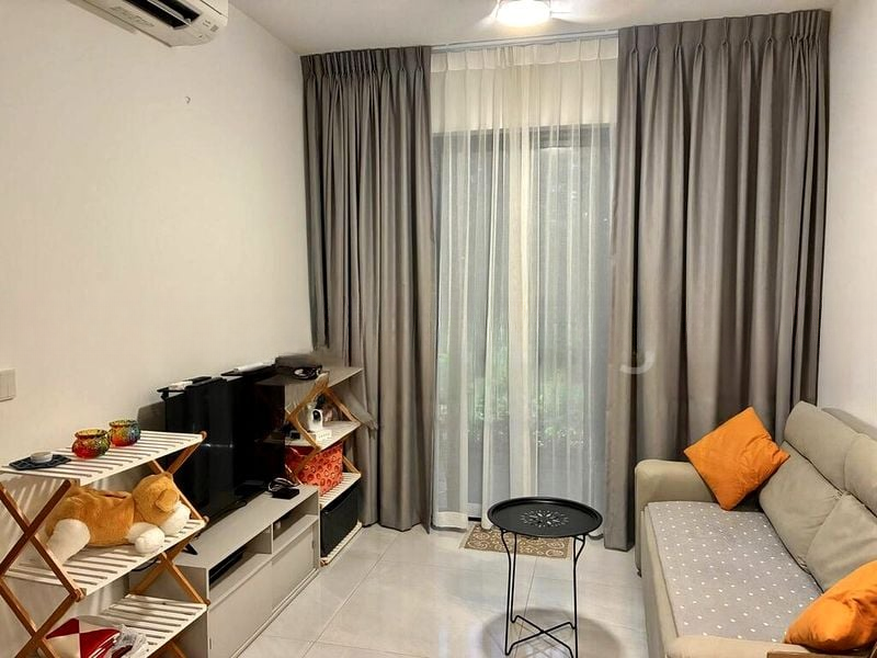 RIVERFRONT RESIDENCES 8