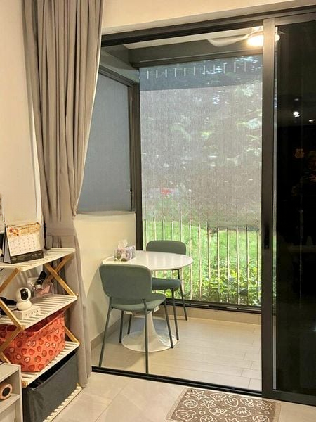 RIVERFRONT RESIDENCES 8