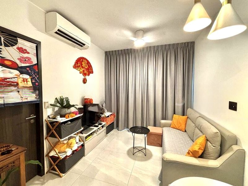 RIVERFRONT RESIDENCES 10