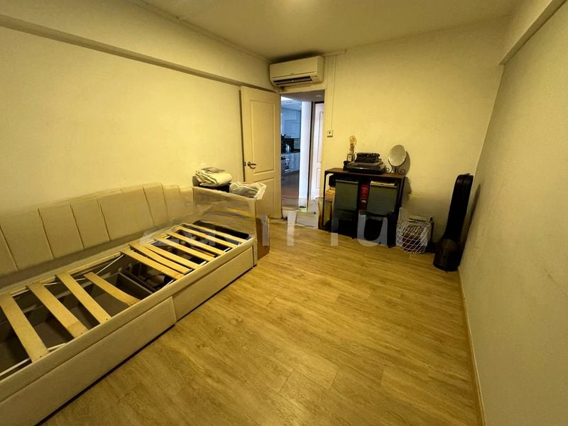 JURONG EAST ST 21 10