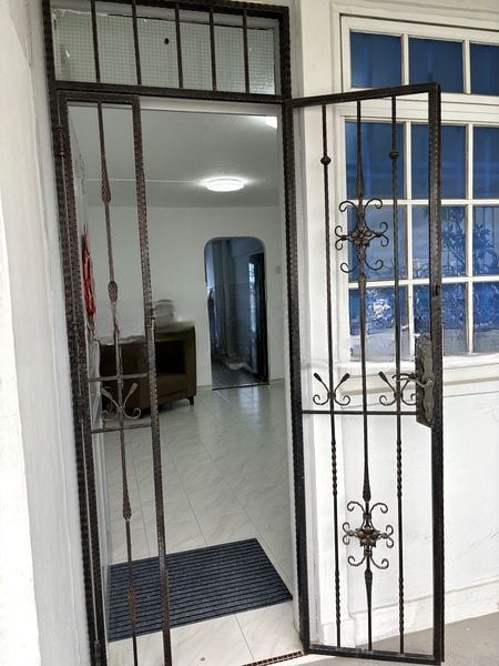 SERANGOON NTH AVE 1 11