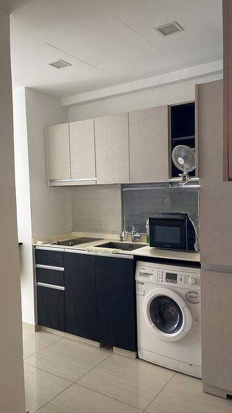 SUITES 28 1