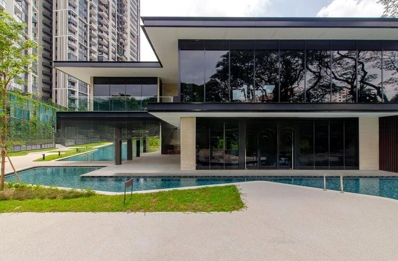 AVENUE SOUTH RESIDENCE 13