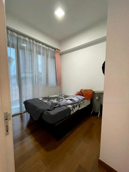 KINGSFORD . HILLVIEW PEAK 3