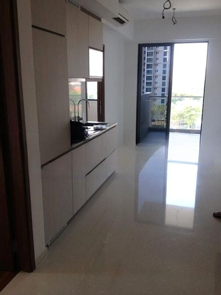 38 I SUITES 9