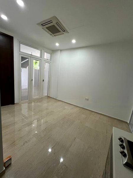 HERITAGE EAST 4
