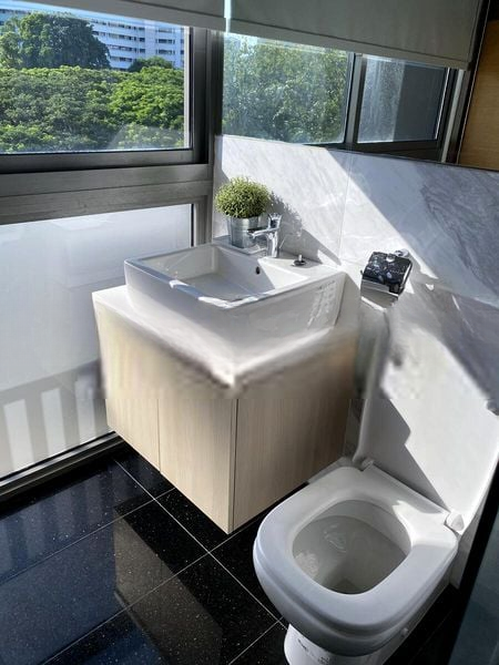 HARBOUR SUITES 10