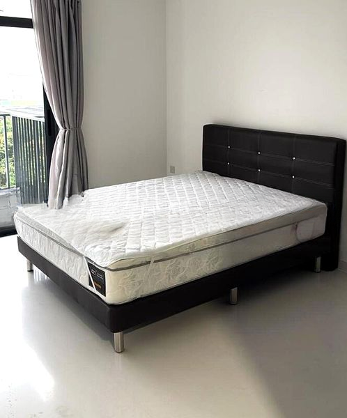 NORTH PARK RESIDENCES 8