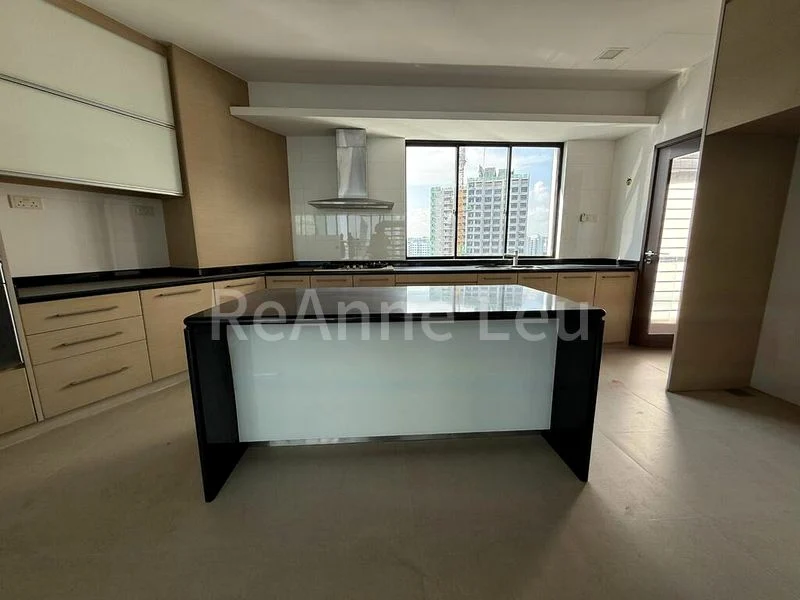 HARBOUR VIEW TOWERS 12