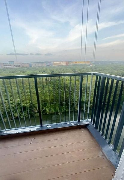 KINGSFORD WATERBAY 8