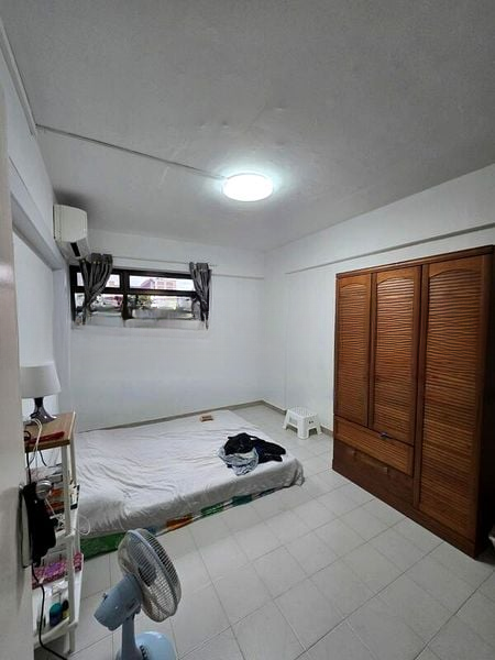 HOUGANG AVE 8 4