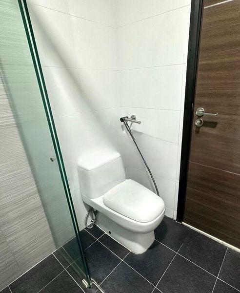 CRYSTAL HEIGHTS 7