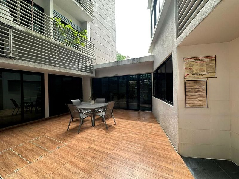 CRYSTAL HEIGHTS 6
