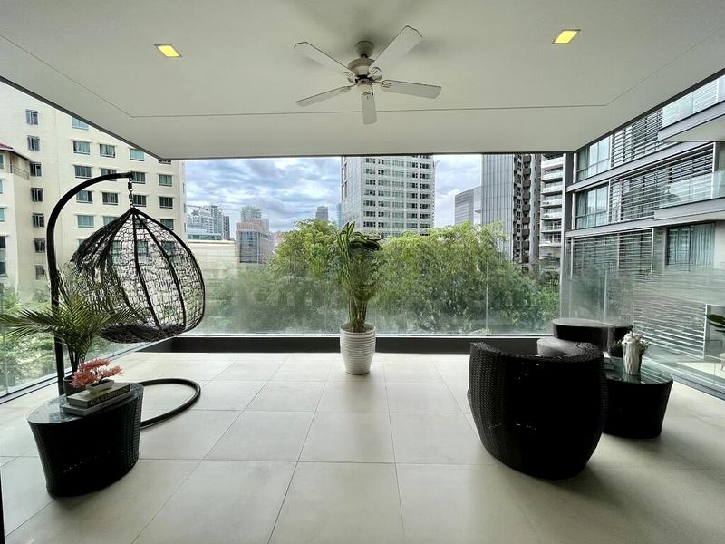 URBAN SUITES 8