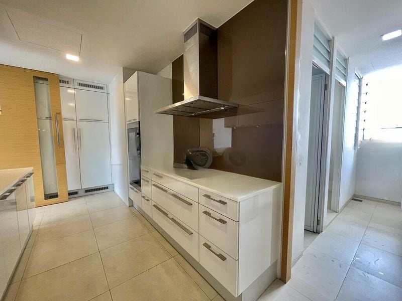 URBAN SUITES 10