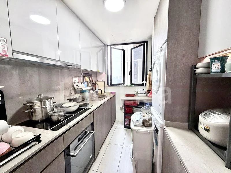 AVENUE SOUTH RESIDENCE 5