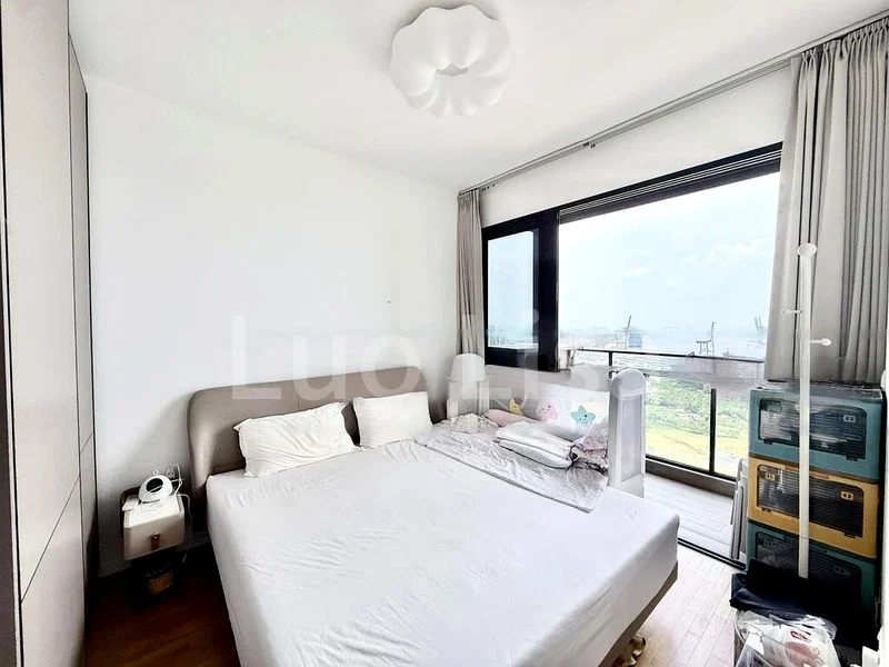 AVENUE SOUTH RESIDENCE 7