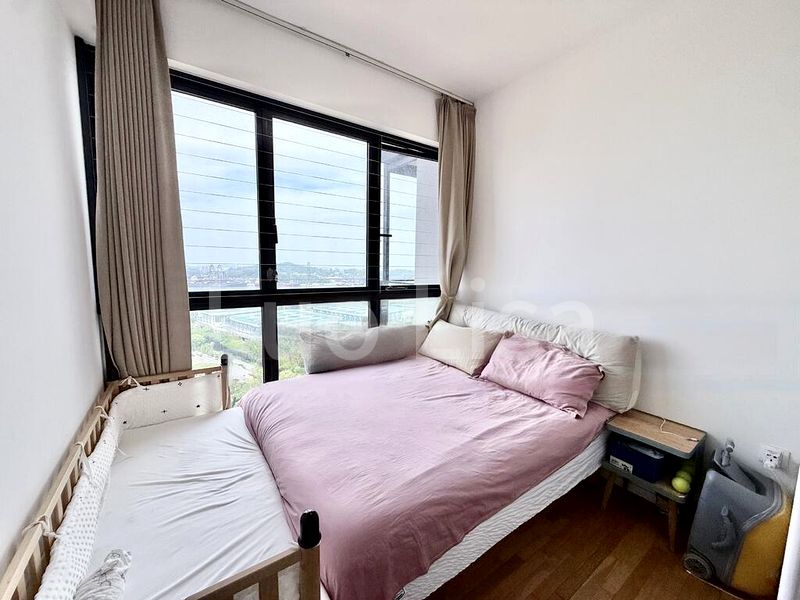 AVENUE SOUTH RESIDENCE 11