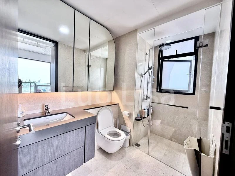 AVENUE SOUTH RESIDENCE 13